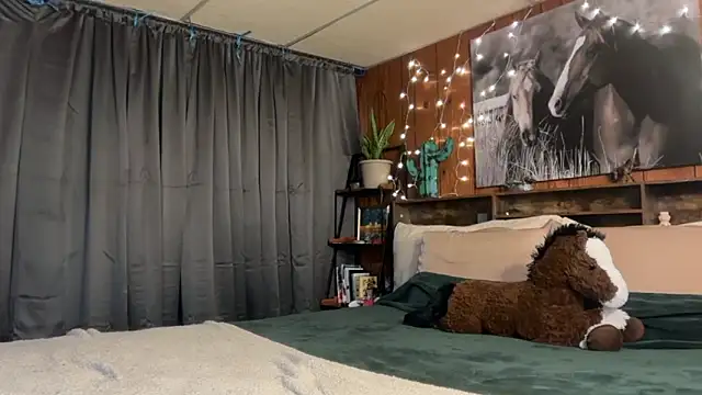 ella2sweet online show from 06/12/26, 01:10