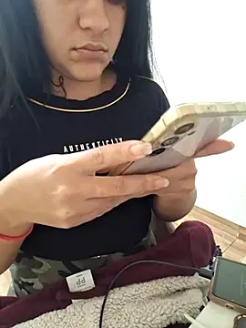 euahotmarii3 online show from 07/20/26, 11:34