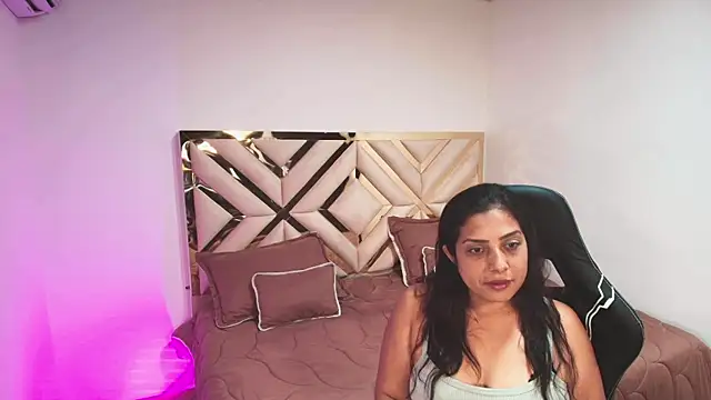 Bianca Royale online show from 04/15/26, 08:20