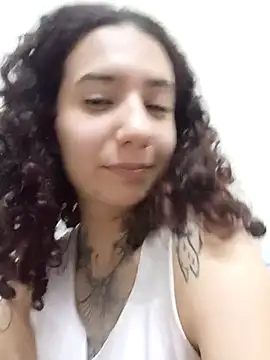Snapshot of Aura_Phone chatting on 04/24/26, 01:30 Aura Phone online show from 04/24/26, 01:30