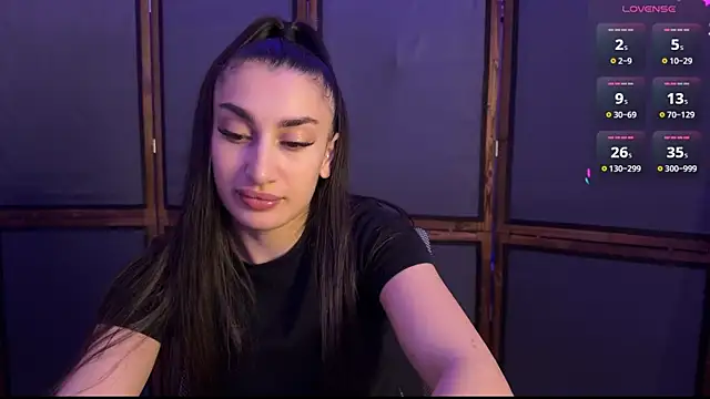 Snapshot of MyNaomi chatting on 06/25/26, 09:30 MyNaomi online show from 06/25/26, 09:30
