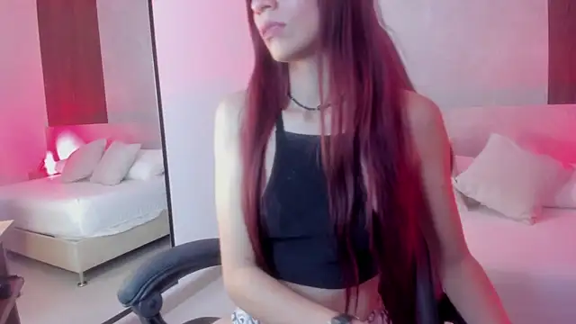 Snapshot of marylin_gold chatting on 04/28/26, 11:10 marylin gold online show from 04/28/26, 11:10