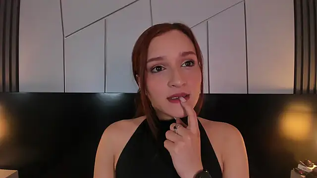 leahluna online show from 05/08/26, 08:47