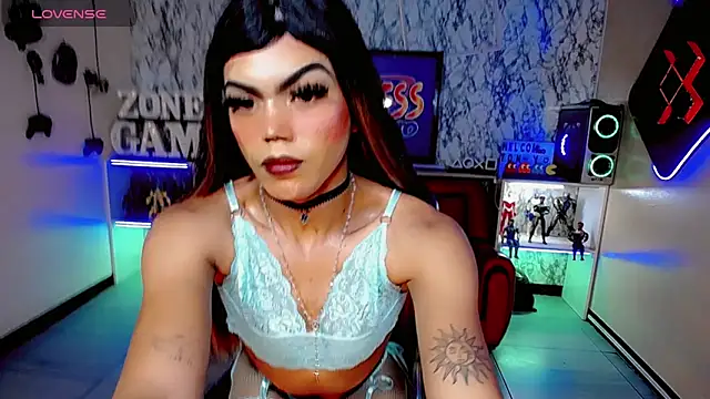 abril gomez   online show from 05/09/26, 03:23