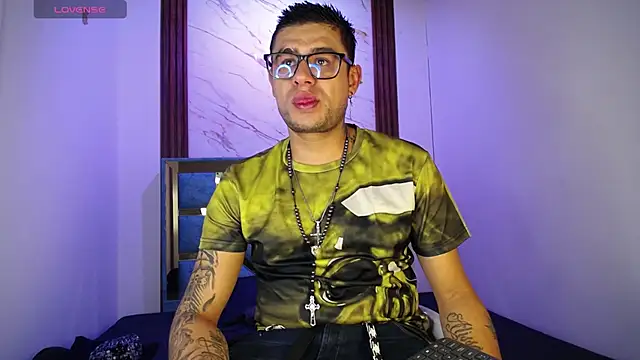 Nickk 21  online show from 05/14/26, 01:29