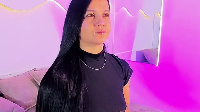 Snapshot of MiaMalcova__ chatting on 05/24/26, 10:09 MiaMalcova online show from 05/24/26, 10:09