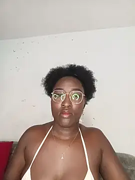KaleaEbony online show from 05/05/26, 02:19