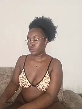 KaleaEbony online show from 05/09/26, 06:40