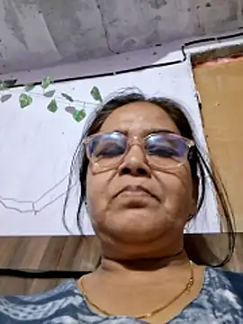 Shalini3456 online show from 04/24/26, 08:28