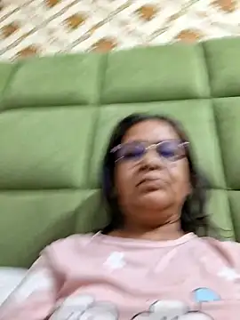 Shalini3456 online show from 05/21/26, 10:28