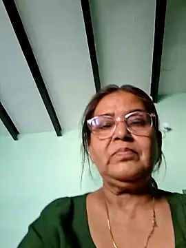 Shalini3456 online show from 05/22/26, 10:43