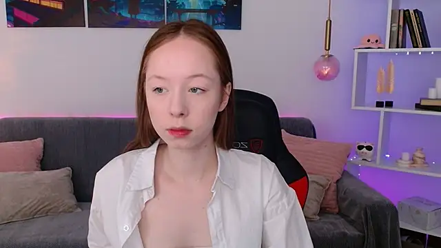 Snapshot of AdeleLang chatting on 05/04/26, 04:08 AdeleLang online show from 05/04/26, 04:08