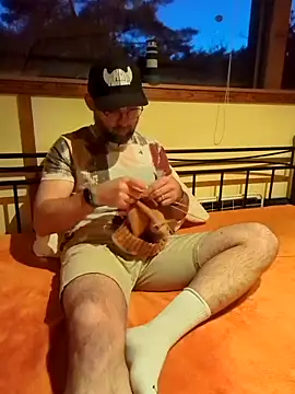 gayboyx77 online show from 05/08/26, 07:41