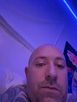 Whosdiss online show from 06/19/26, 07:23