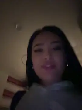 Snapshot of Sara_fun chatting on 03/23/25, 04:49 Sara fun online show from 03/23/25, 04:49