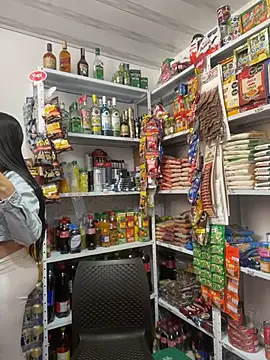 Snapshot of Sara_fun chatting on 09/27/25, 03:28 Sara fun online show from 09/27/25, 03:28