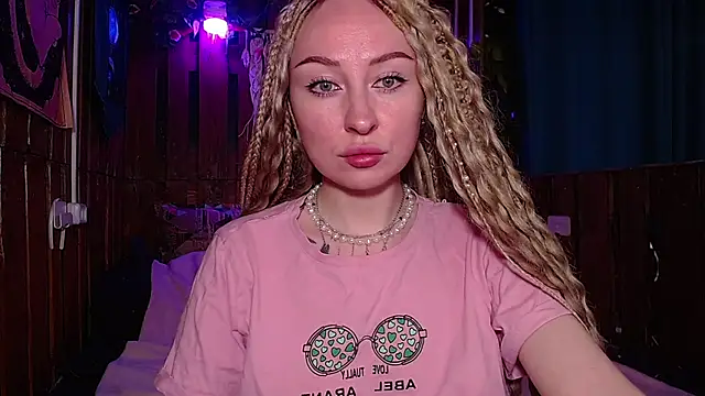 Mimi-Deep online show from 05/26/26, 06:53