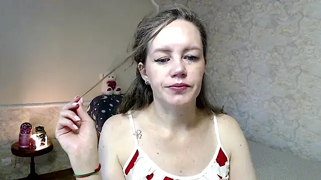 Snapshot of Fern_Lust chatting on 06/23/26, 09:18 Fern Lust online show from 06/23/26, 09:18