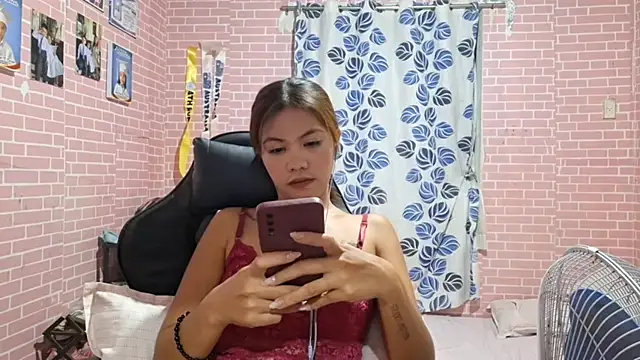 KennaParee online show from 04/17/26, 02:20