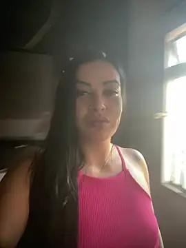 novinhahot18 online show from 04/15/26, 07:58