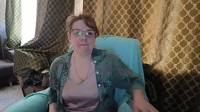 Snapshot of Miss_SandraX chatting on 05/19/26, 04:13 Miss SandraX online show from 05/19/26, 04:13