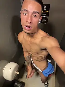 willclayy online show from 05/11/26, 04:04