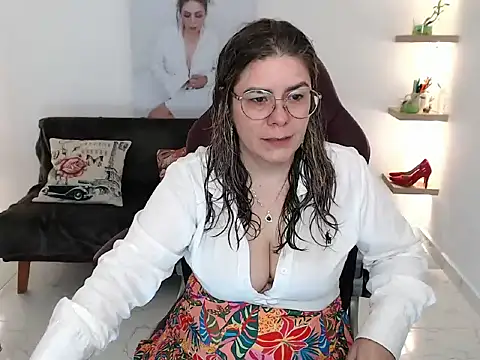 SultanaNoir online show from 04/16/26, 07:47