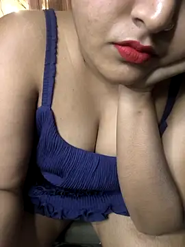 Snapshot of PunkTiling chatting on 05/04/26, 04:47 PunkTiling online show from 05/04/26, 04:47