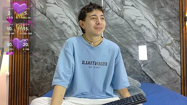 Snapshot of NoahWalker__ chatting on 06/19/26, 10:52 NoahWalker online show from 06/19/26, 10:52