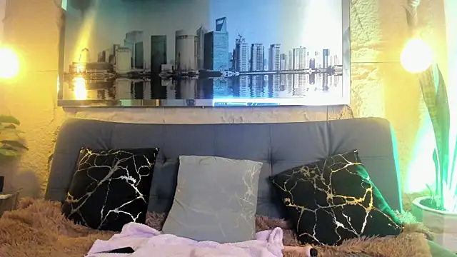 Luna  Cortez online show from 05/28/26, 03:48
