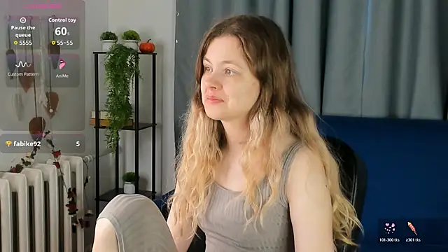 Glitch Doll online show from 04/29/26, 05:22