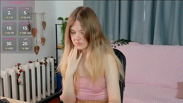 Glitch Doll online show from 05/27/26, 05:26