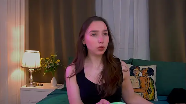 Suzaneey online show from 07/19/26, 07:17