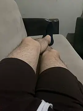 youngdick13 online show from 04/16/26, 09:39