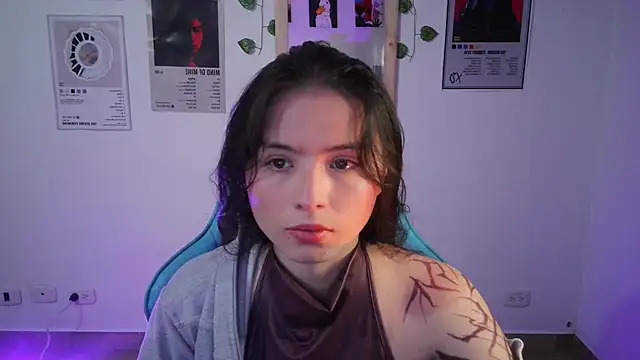 JadeMonet online show from 04/17/26, 04:37