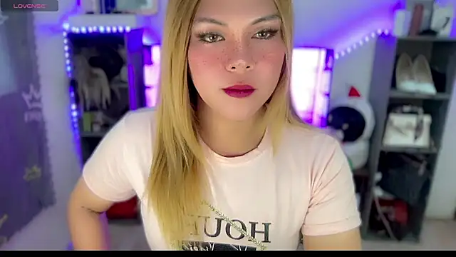 Snapshot of hannaBaby_lisyos11 chatting on 06/18/26, 09:14 hannaBaby lisyos11 online show from 06/18/26, 09:14