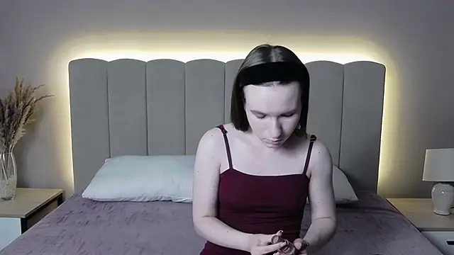 Snapshot of MarliinNova chatting on 05/31/26, 11:06 MarliinNova online show from 05/31/26, 11:06