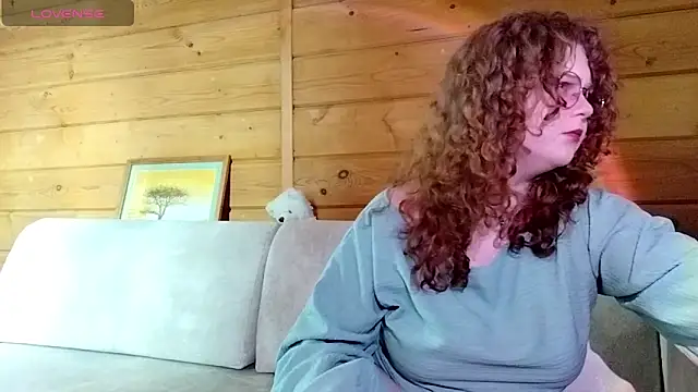 Sara del Sun online show from 04/17/26, 08:28