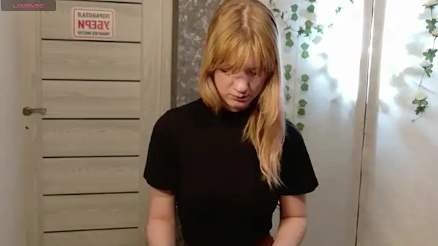 Lina Wi online show from 05/13/26, 08:16