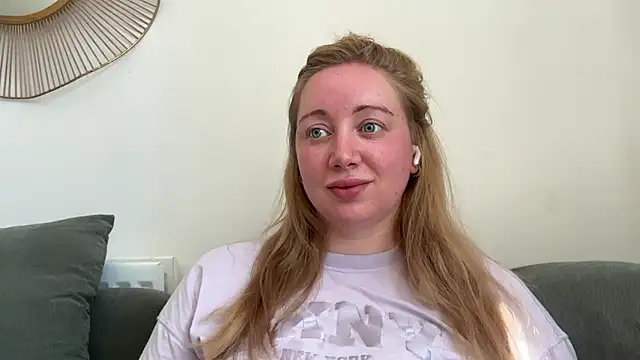 arielsweetieee online show from 06/18/26, 09:36