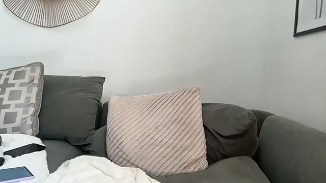 arielsweetieee online show from 06/24/26, 08:46