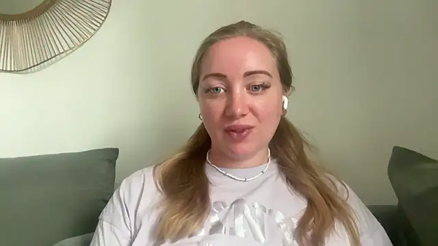 arielsweetieee online show from 06/30/26, 08:59