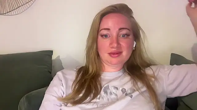 arielsweetieee online show from 07/04/26, 09:43