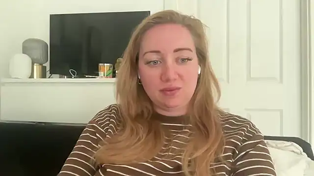arielsweetieee online show from 07/11/26, 09:01