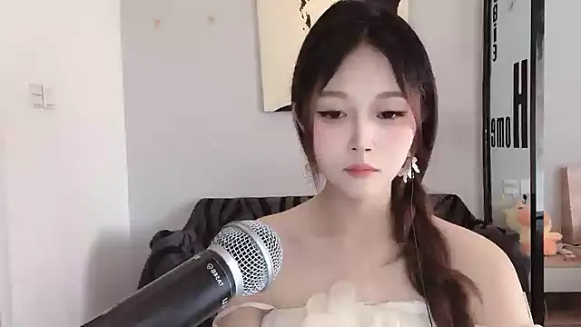 KiKi-011 online show from 05/24/26, 06:07