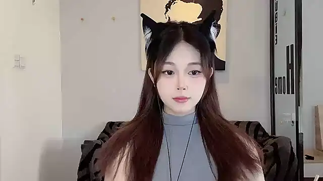 KiKi-011 online show from 06/18/26, 06:02