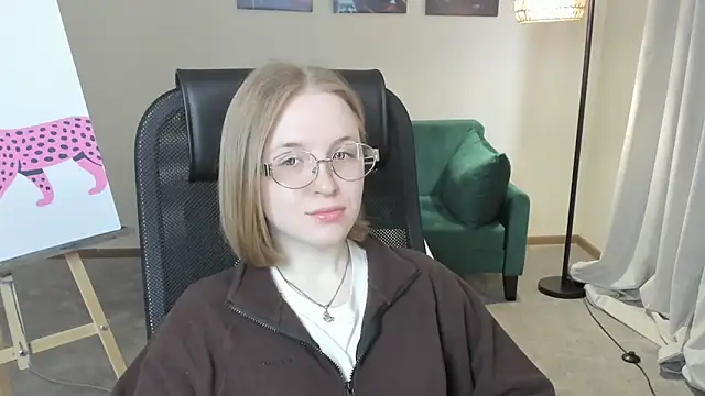 CaylaFahrni online show from 04/19/26, 07:29