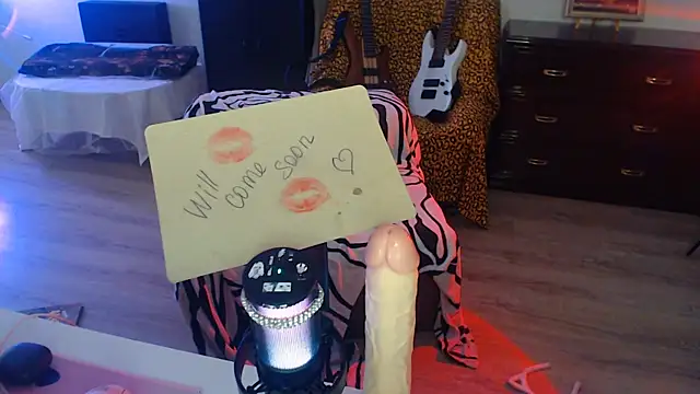 ConchitaMesser online show from 05/18/26, 04:07