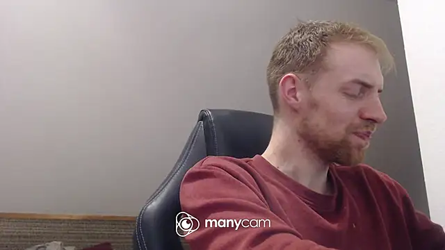 Snapshot of Milkyman7 chatting on 11/07/25, 10:21 Milkyman7 online show from 11/07/25, 10:21