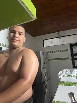 Patricio 02 online show from 06/14/26, 01:58